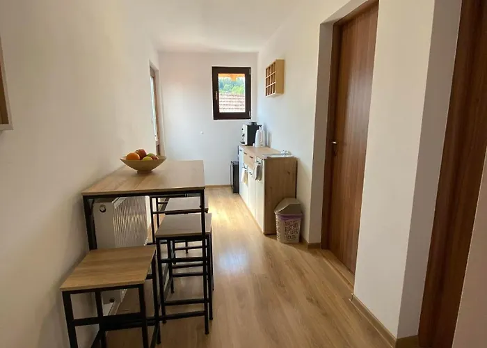 Mi Casa Su Casa